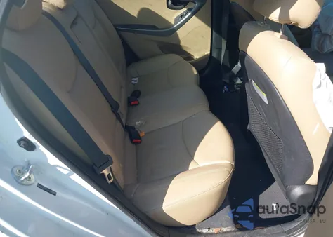 2013 Hyundai Elantra Limited from USA, damaged, VIN 5NPDH4AE3DH227722